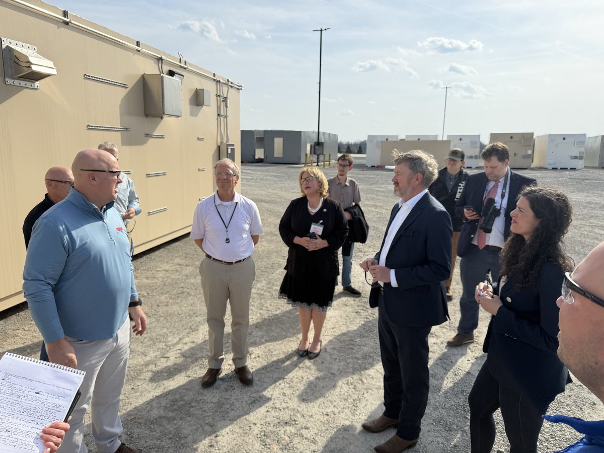 Candy Massaroni tweet media