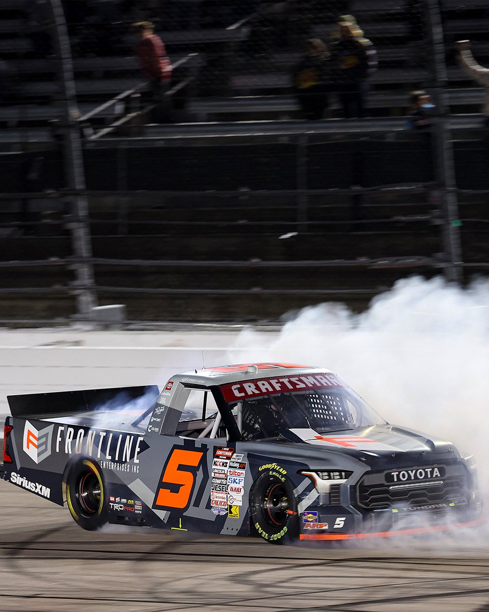 NASCAR CRAFTSMAN Trucks tweet media