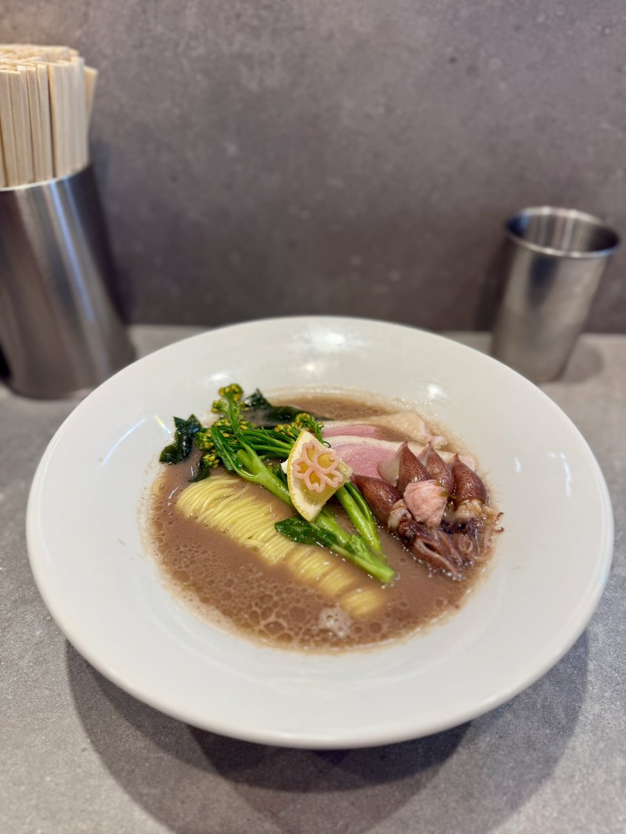 クロス (しばらく低浮上) tweet media