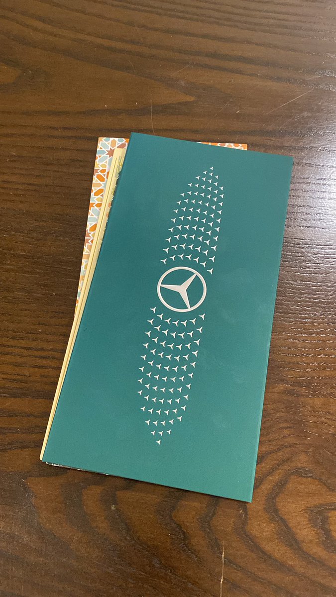 han2nelli's tweet photo. toto wolff kasi duit raya https://t.co/OyJChyvicw