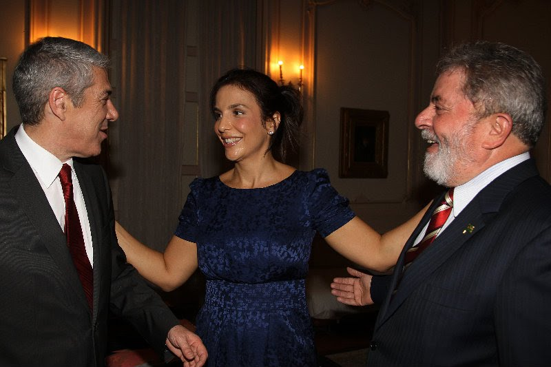 veveta's tweet photo. Presidente Lula, o Primeiro-Ministro de Portugal, José Sócrates, e a cantora IVETE SANGALO durante encontro (Lisboa, Portugal, 19/05/2010) https://t.co/YgumA6c1xq