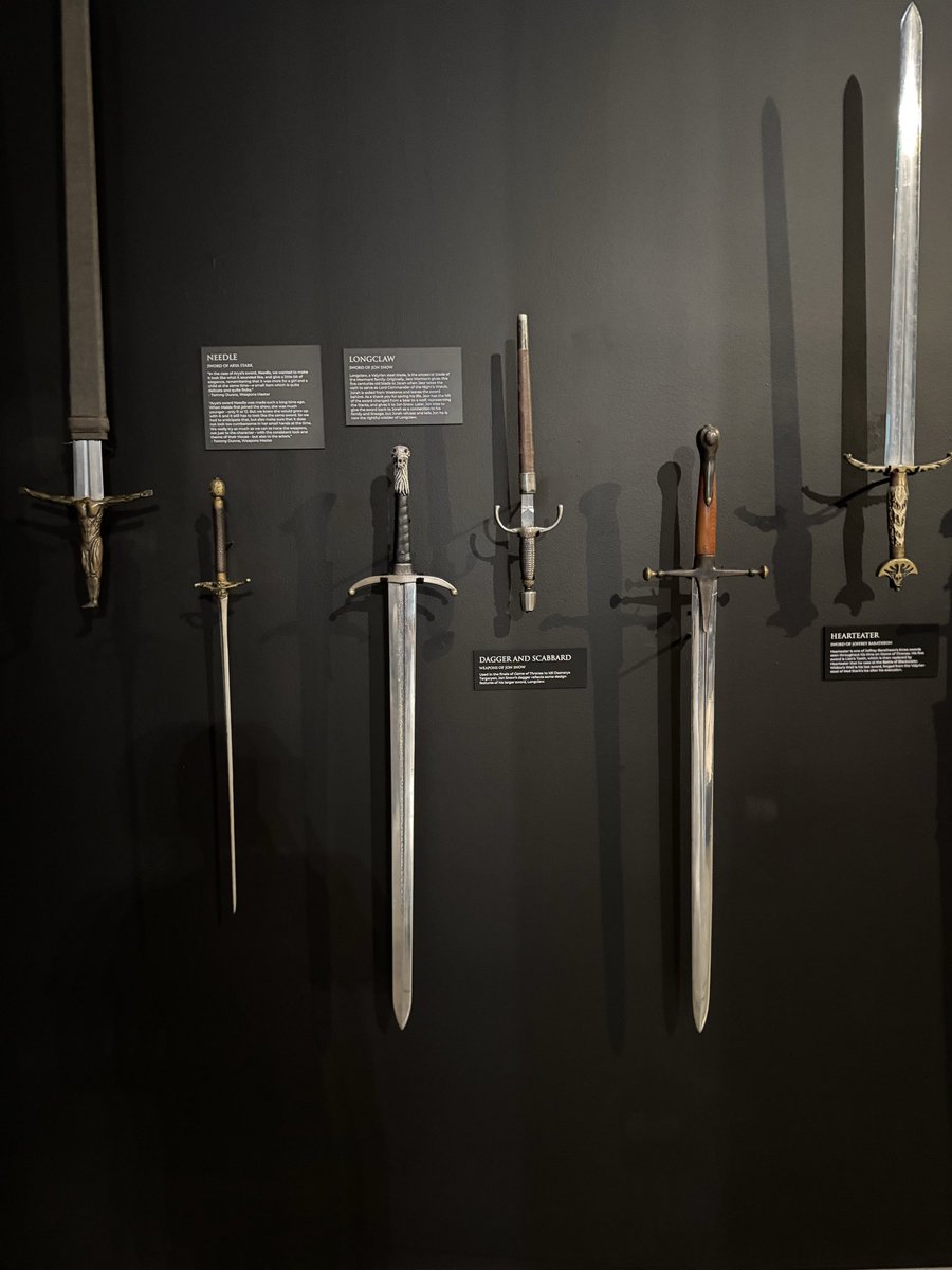 Kat Targaryen tweet media