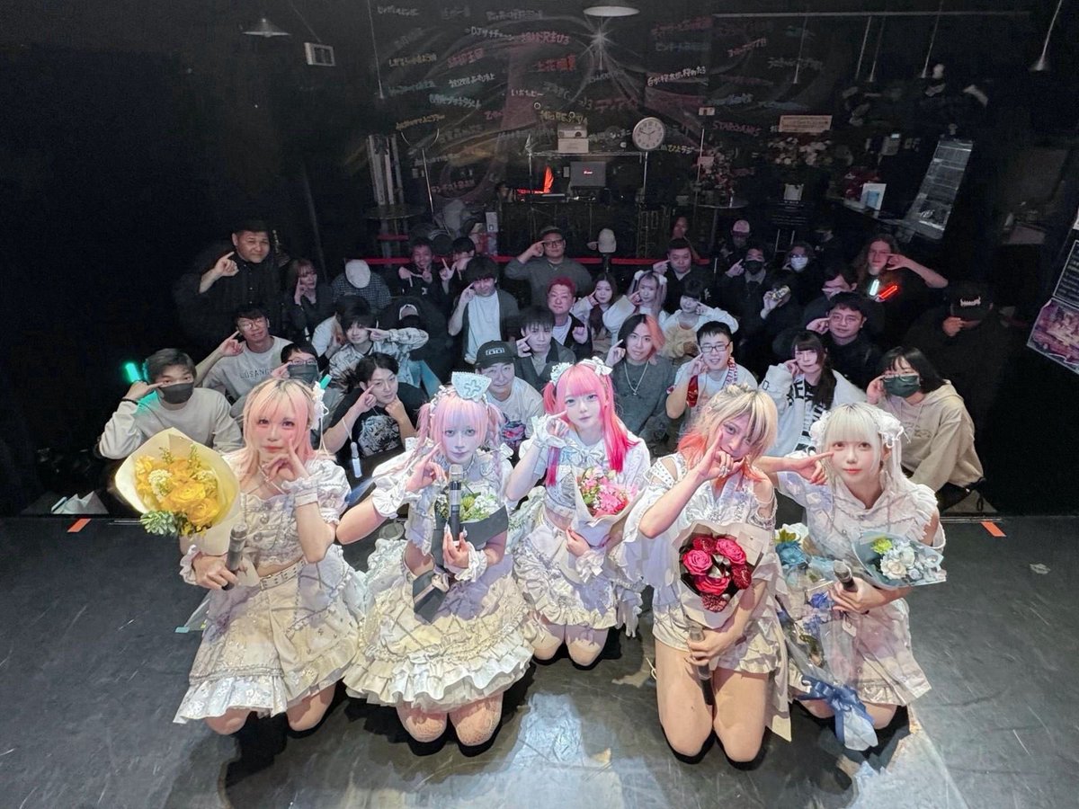 𝕾𝖊𝖓𝖙𝖎𝖒𝖊𝖓𝖙𝖆𝖑 𝕶𝖎𝖘𝖘🪦 tweet media