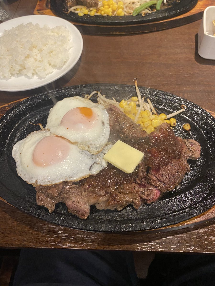 BenKurtzman's tweet photo. @0x49fa98 Japanese steak and eggs at a (sorta) American themed restaurant on the outskirts of Tokyo. https://t.co/3Sb8dNfWv0