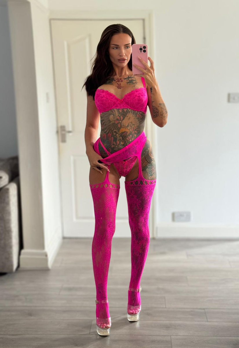 Nikki Foxx tweet media