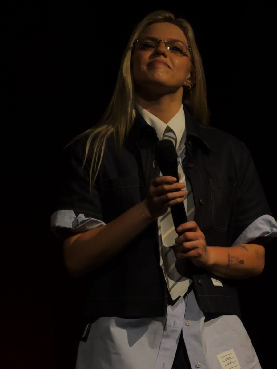 kay 💛 tweet media