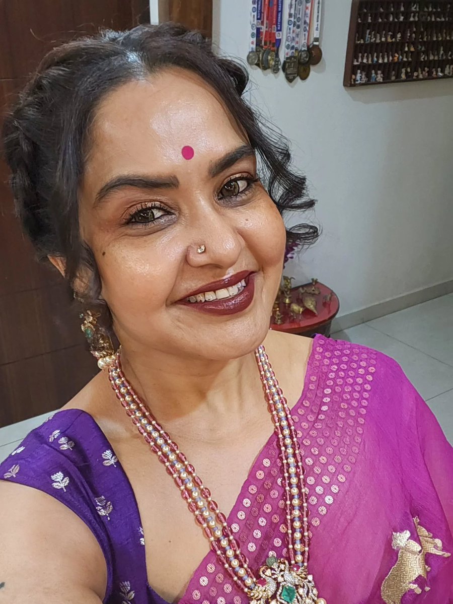 its_shrutika tweet media