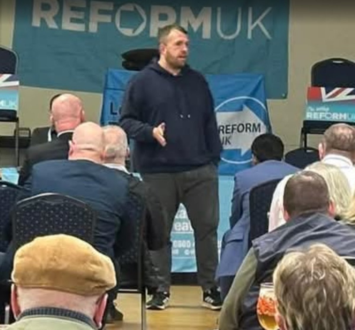 The Rev. Anton Mittens 🌹👮🎓 tweet media