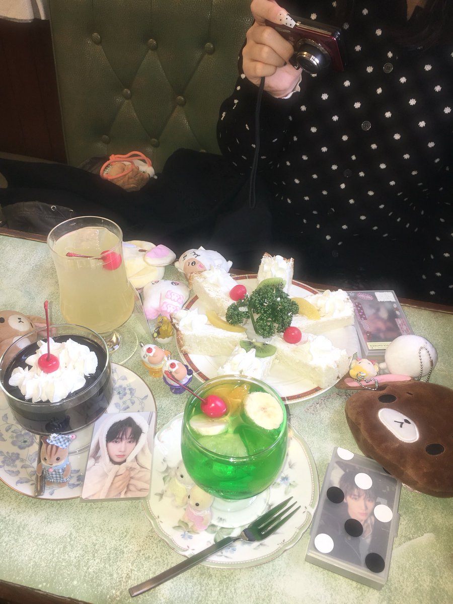 ⭐︎ tweet media