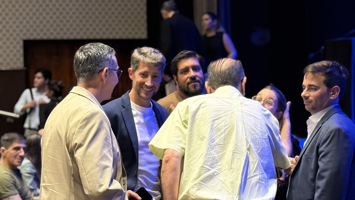 vargas_aignasse's tweet photo. Estuve presente en la charla de Hernán Letcher sobre “El desafío de producir en la Argentina actual”, un espacio clave para reflexionar sobre el presente y el futuro de nuestra economía. 🇦🇷 https://t.co/ZF98jpgPup