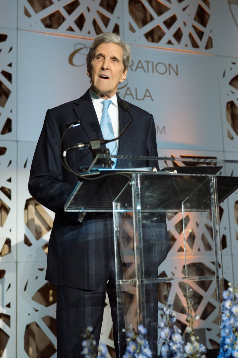 Elex Michaelson tweet media