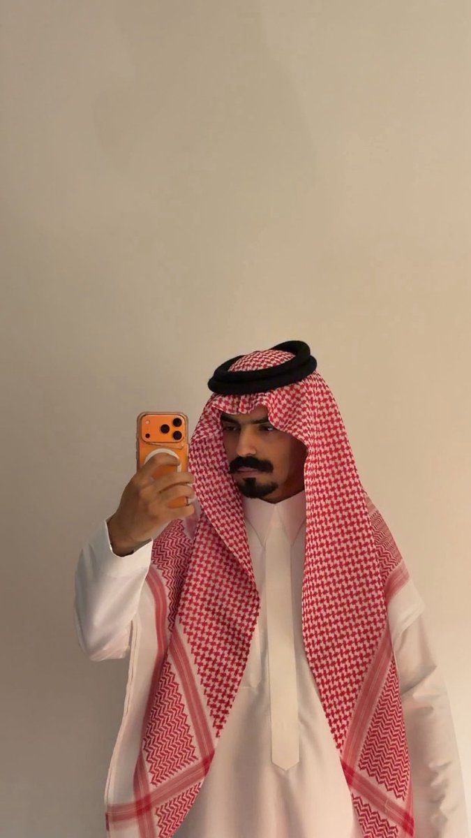 M1qah's tweet photo. عاد عيدكم وكل عام وانتم بخير❤️ https://t.co/JLWchYe5Aa