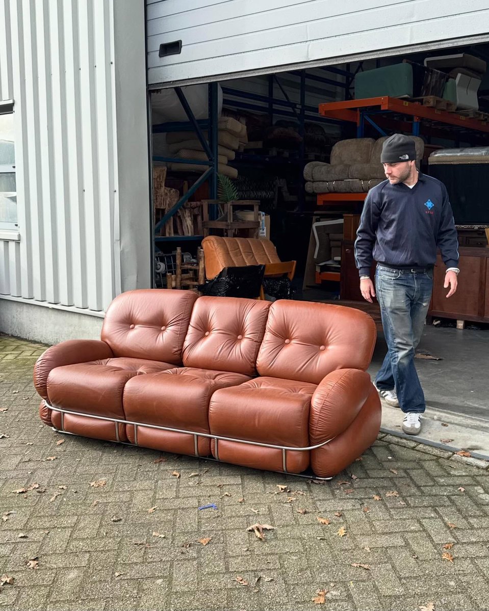 interiorstellar tweet media