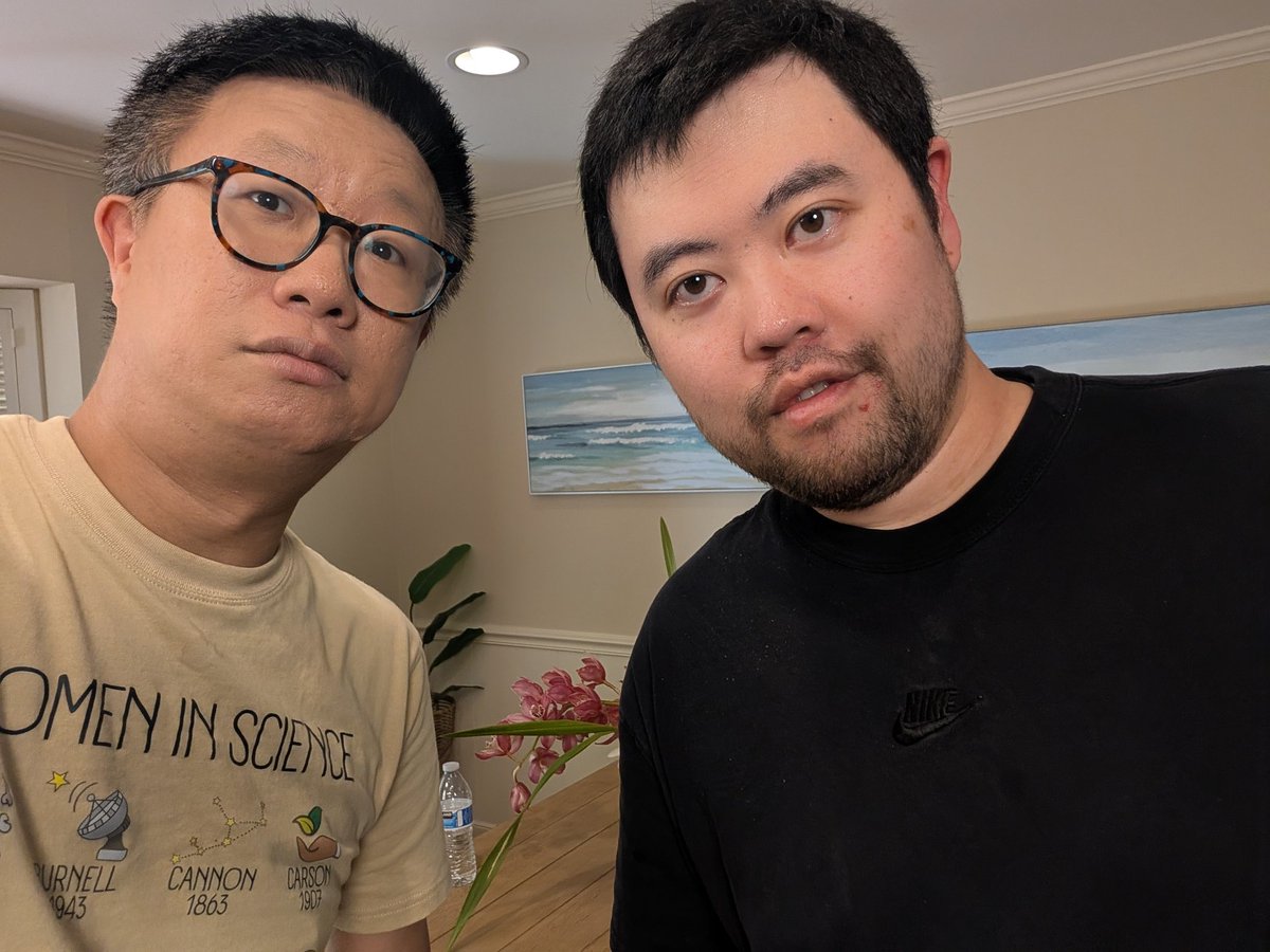 thomasluo1981's tweet photo. Finally met @jesselyu in person in the Bay. We sat down for a 2-hour video podcast — ended up going deep on what devices should actually look like for AI-native users, and why CLI might be a better UX for agents than any GUI. Full conversation dropping soon. https://t.co/WWytf3YeY4