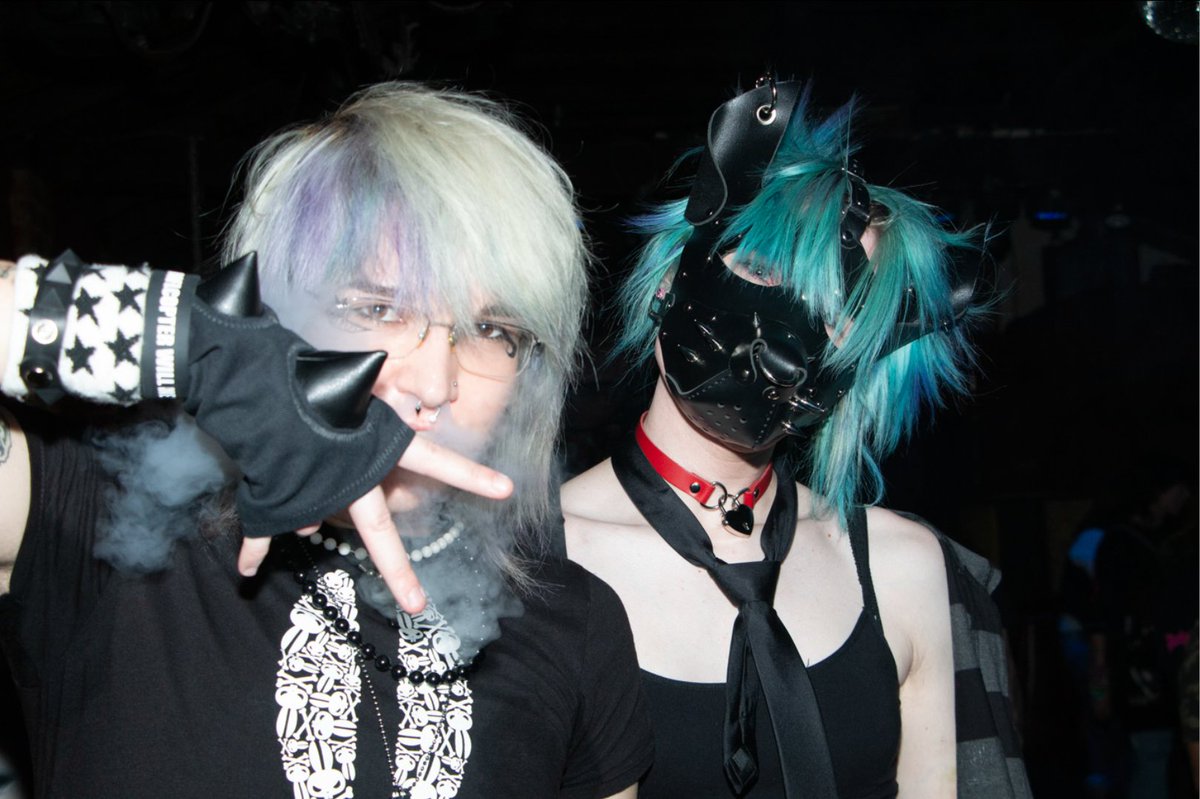 j. k. rawrling tweet media