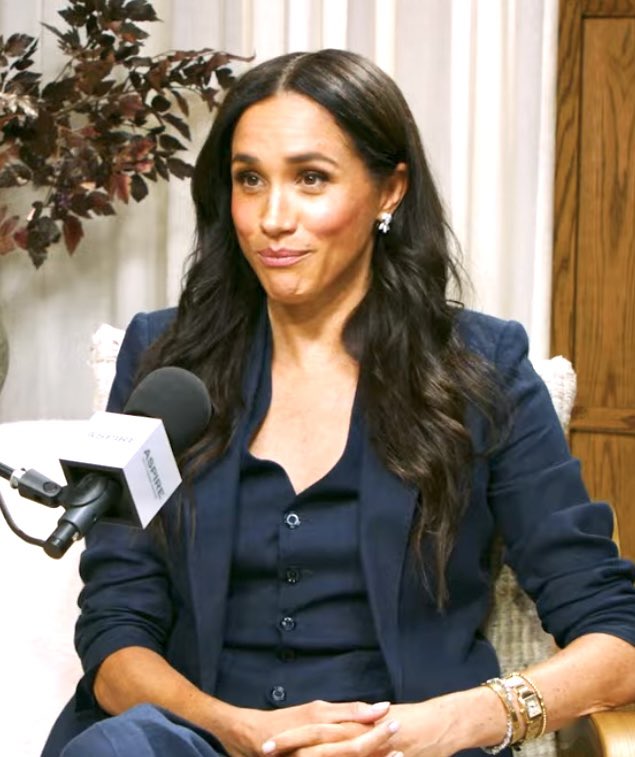 Genevieve tweet media