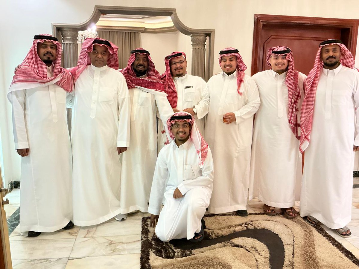 csultank1's tweet photo. احلا عيد اليوم في منزل ابناءالمرحوم اخي خميس وجمعة اخواني وابنائهم كثرالله خير الابن بندر بن خميس وغفرالله لوالدة واوالدتة https://t.co/cnlZ1YM33h