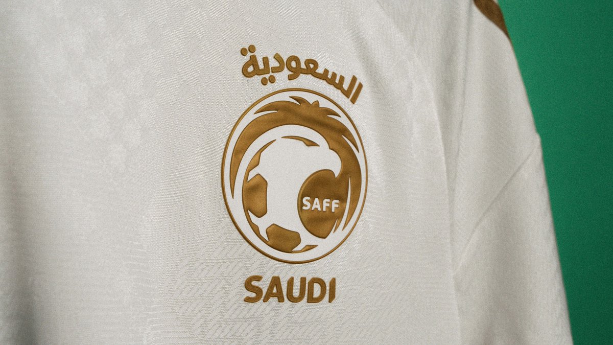 عمرو tweet media