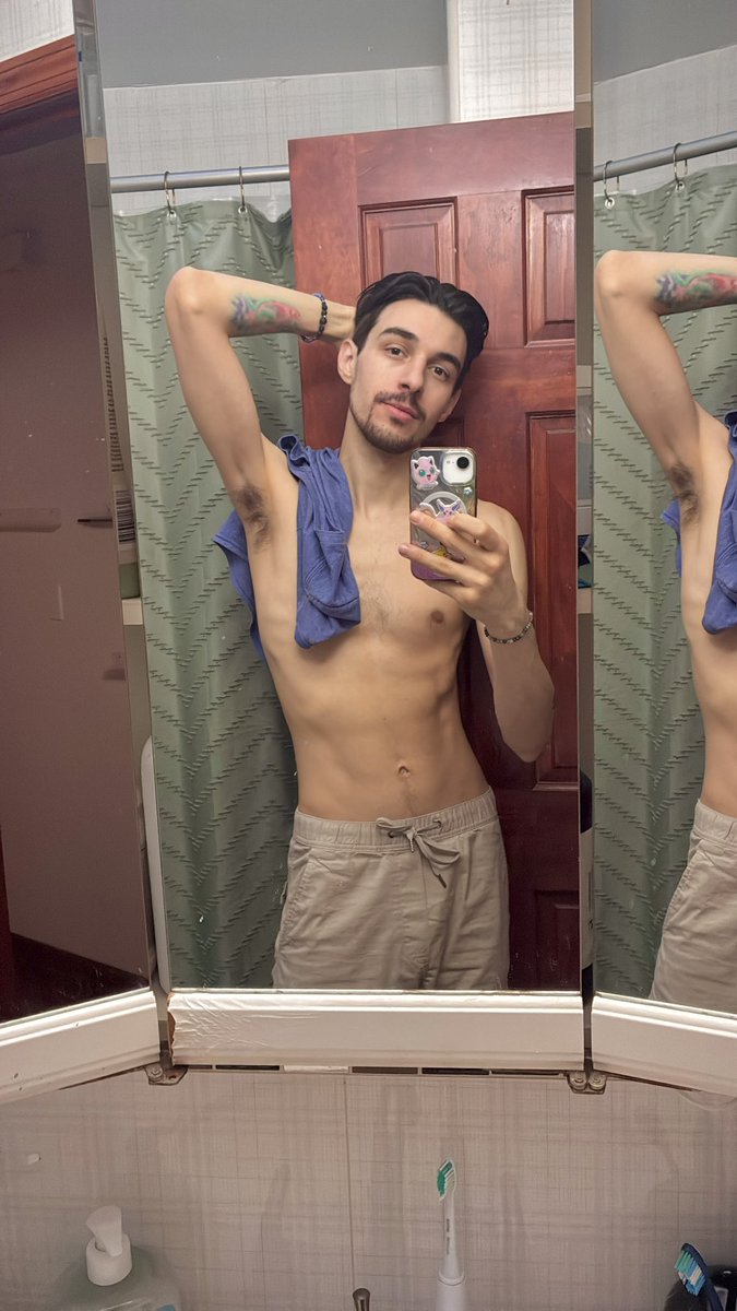 David tweet media