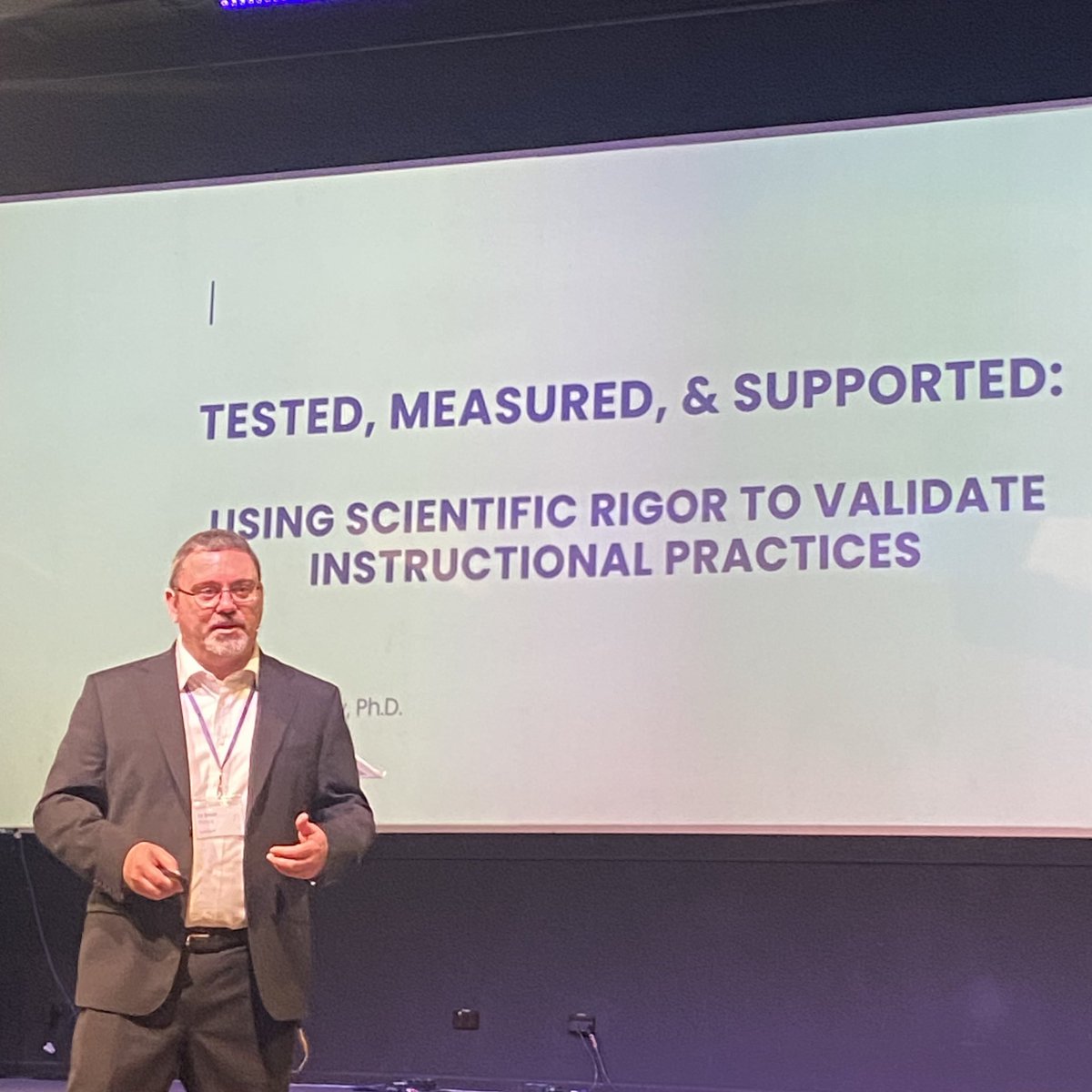 Rocking Dan tweet media