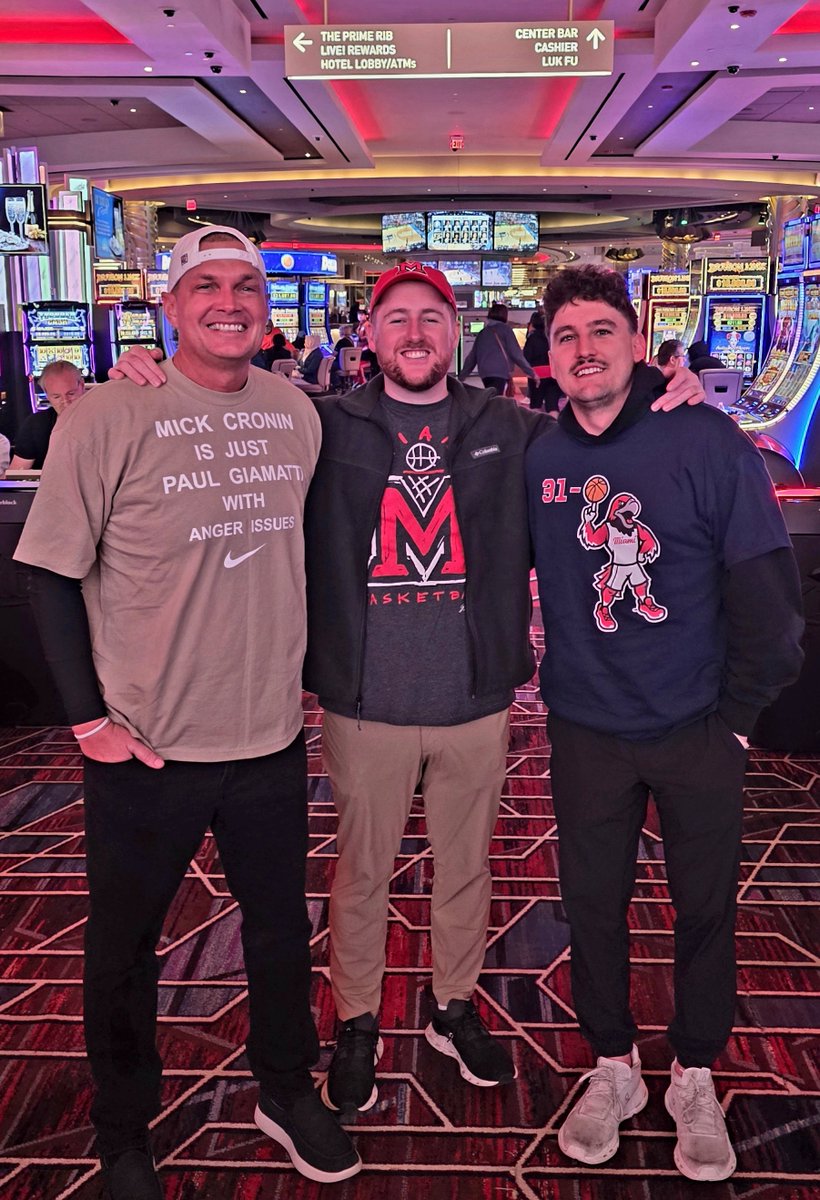 A Tailgate Report tweet media