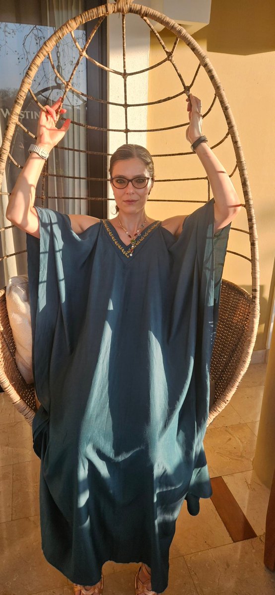 Adrianne Curry tweet media