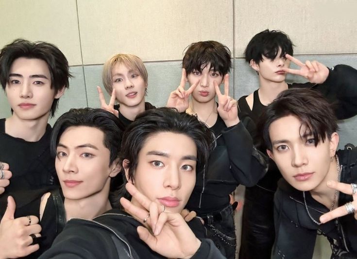 ENHYPEN is 7 tweet media