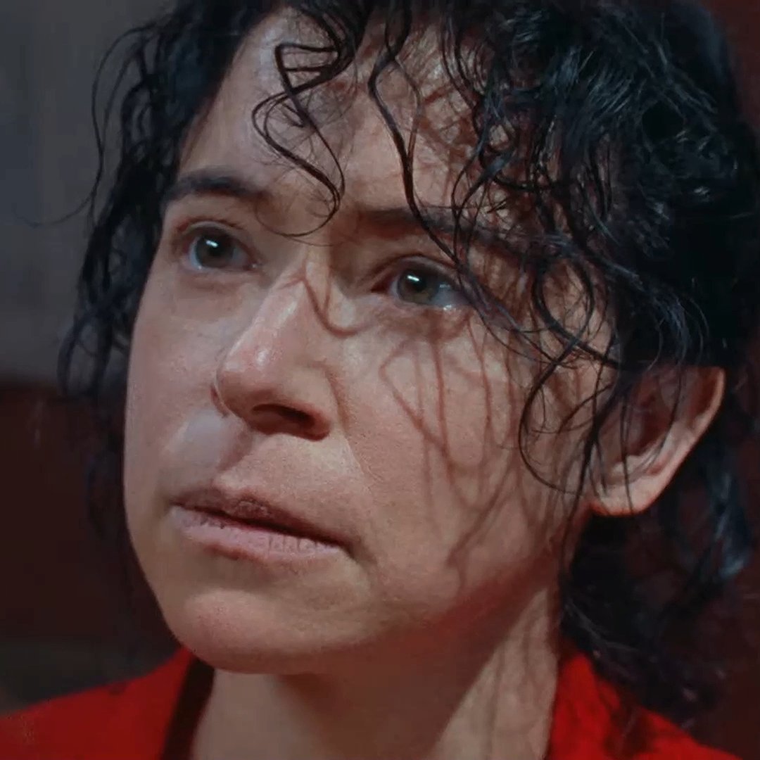 Daily Tatiana Maslany tweet media