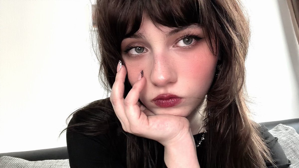 luna ✮ tweet media