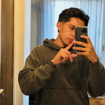 danng_b's tweet photo. 🖤✨ https://t.co/s0AwEstC47
