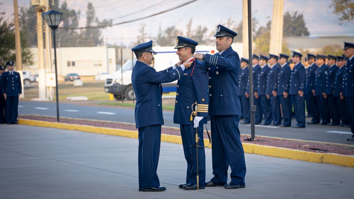 Fuerza Aérea de Chile tweet media