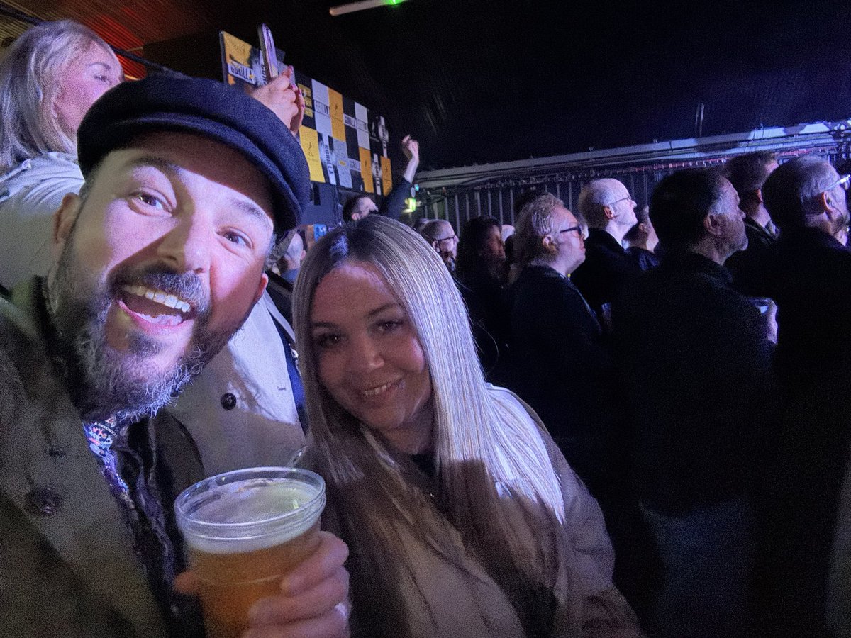 DjchrisJay84's tweet photo. @callumbeattieuk  finally got to see the man himself live,we had a boss night watching you tonight in Manchester.Sending Love &amp;  Cosmic Vibes X https://t.co/O5dBLkLhDF