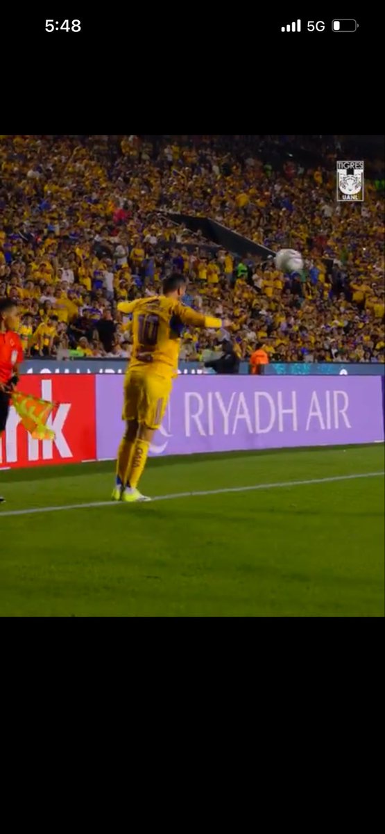 Poetizo Chilango tweet media