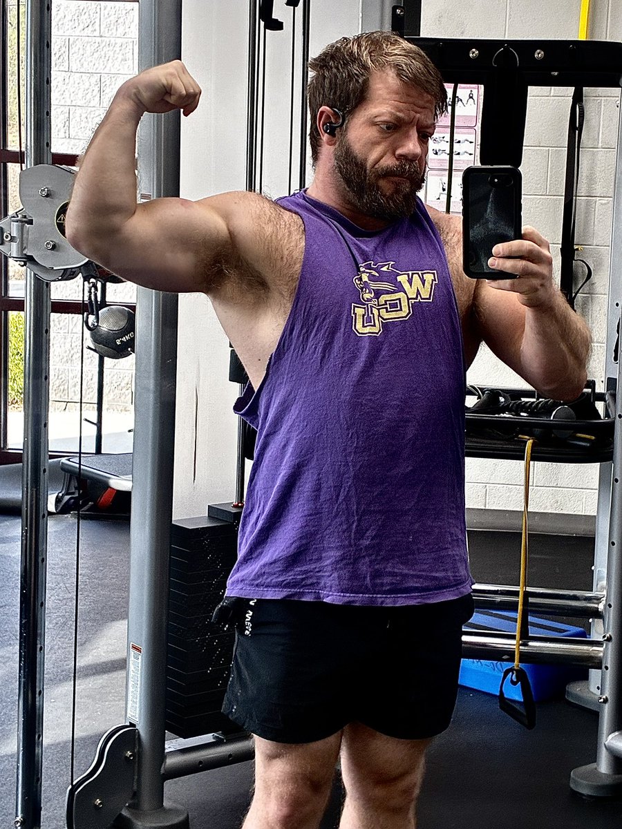 JBcatamount tweet media