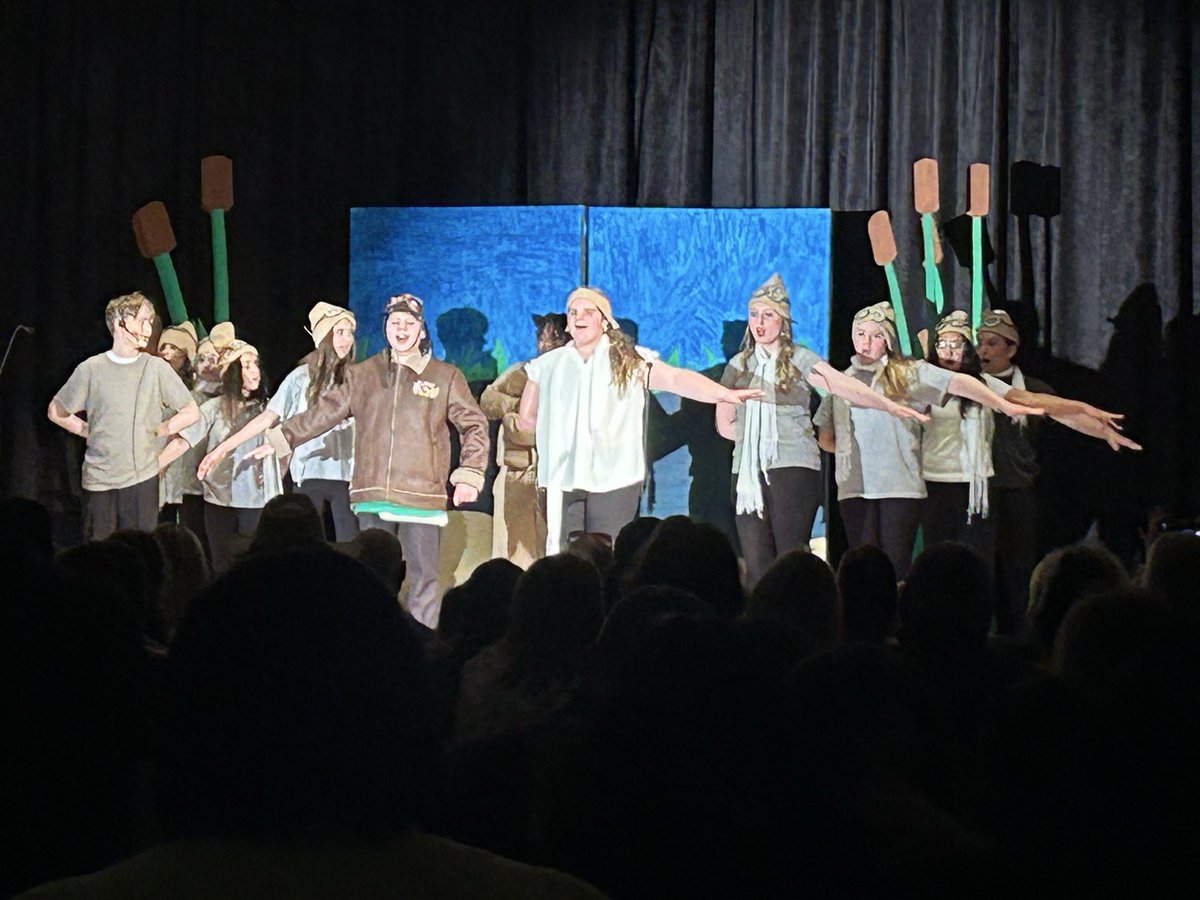 Lake Riviera Middle School tweet media