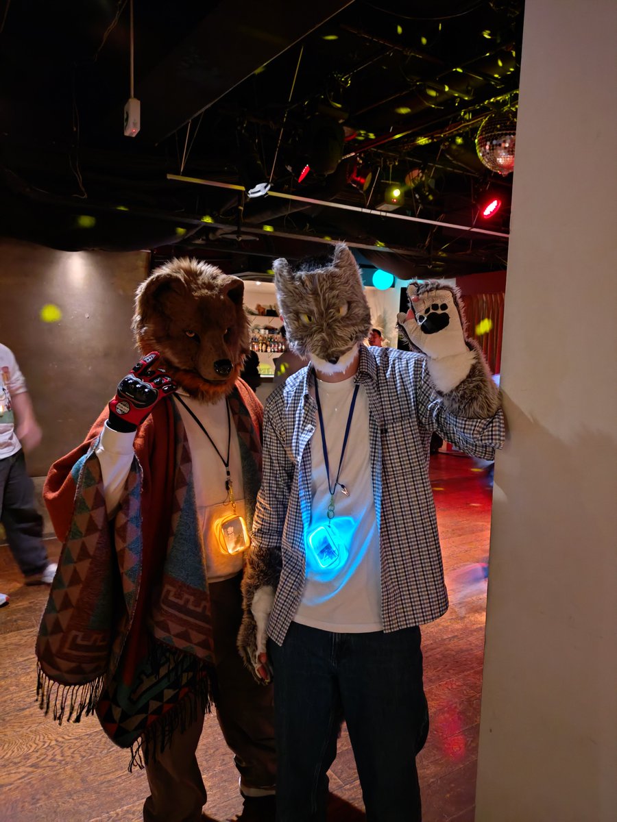 ももむ　けん tweet media