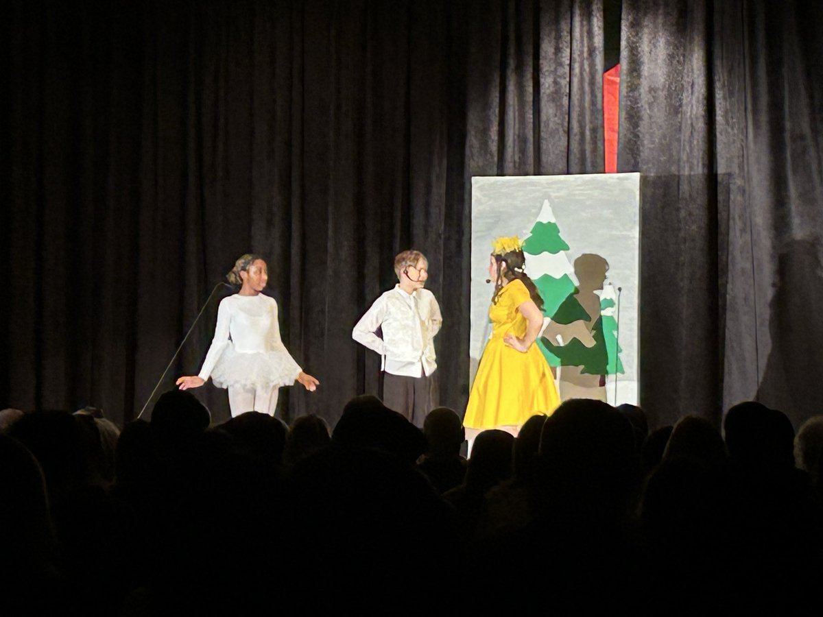 Lake Riviera Middle School tweet media