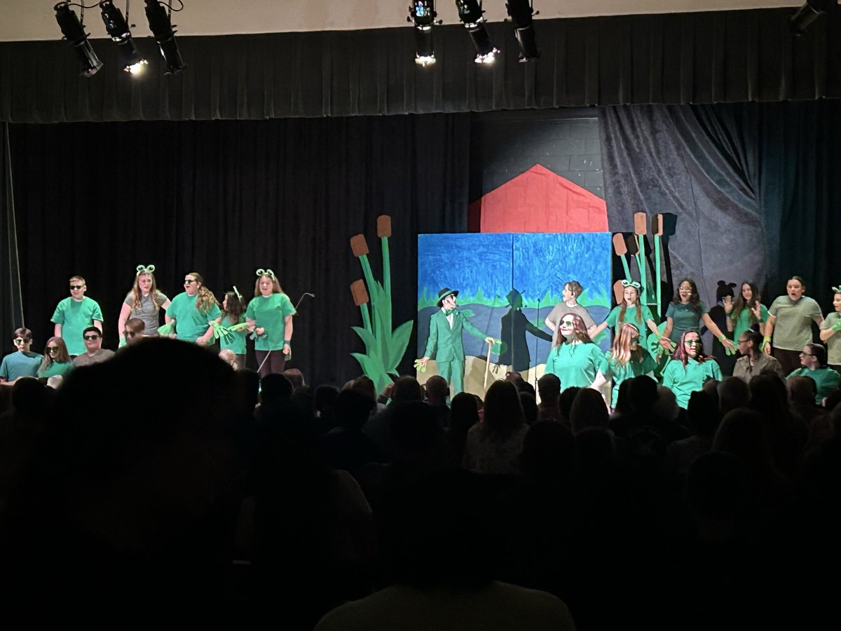 Lake Riviera Middle School tweet media