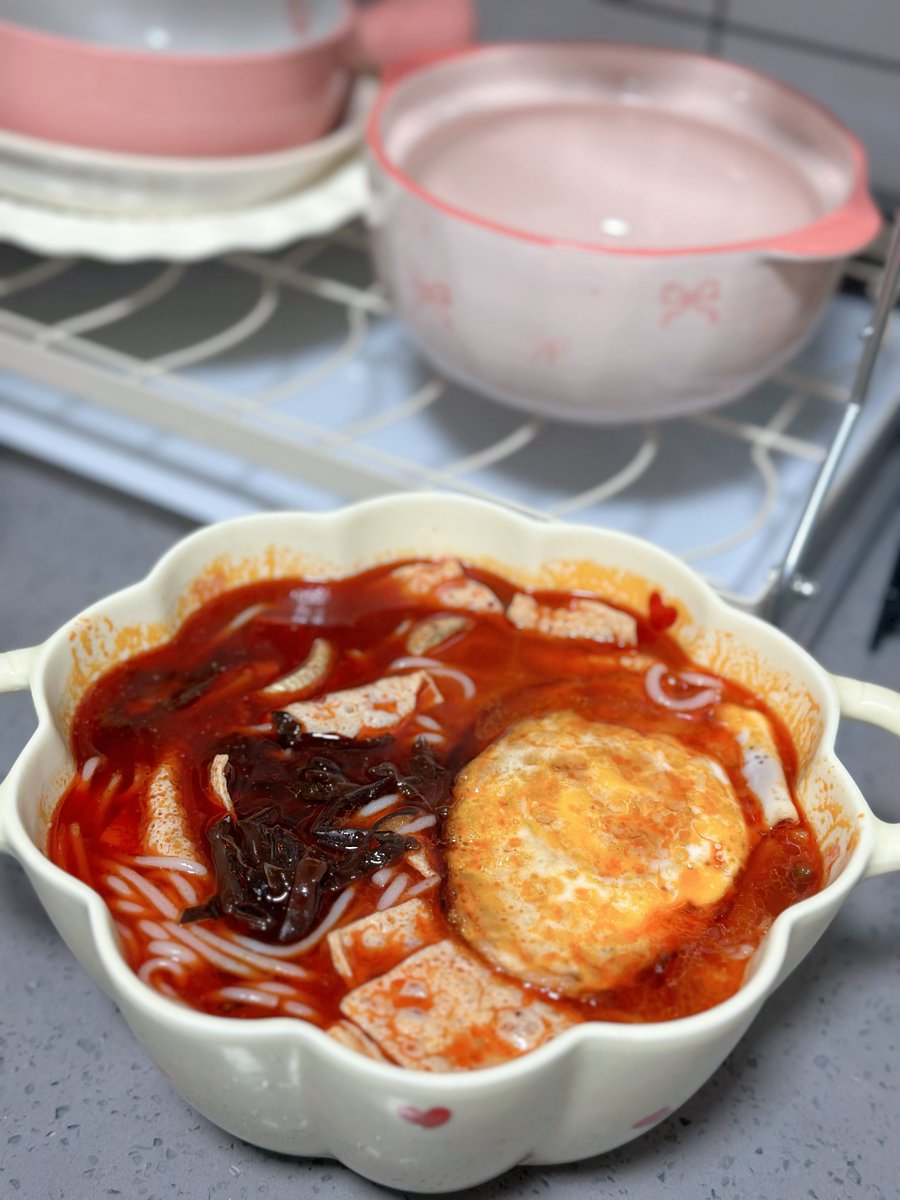 她一定坏坏的 tweet media