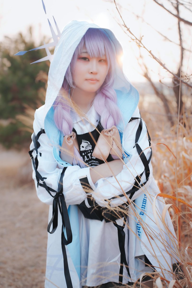 Mikiyna_5460's tweet image. #하카리아츠코 #블루아카이브
#코스프레 #角色扮演 #コスプレ
#cosplay #cos
"선생님 덕분이야. 아, 그…… 여러모로."

📷@heavy_log_on