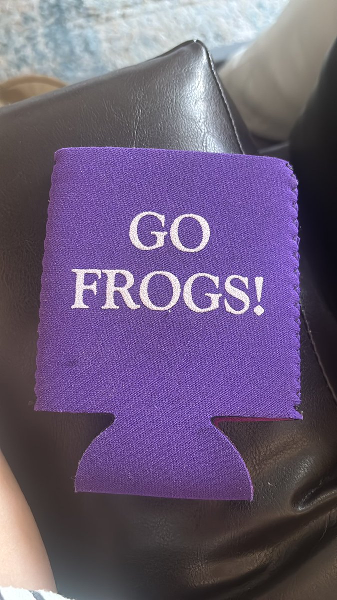 Sandy Cheeks tweet media