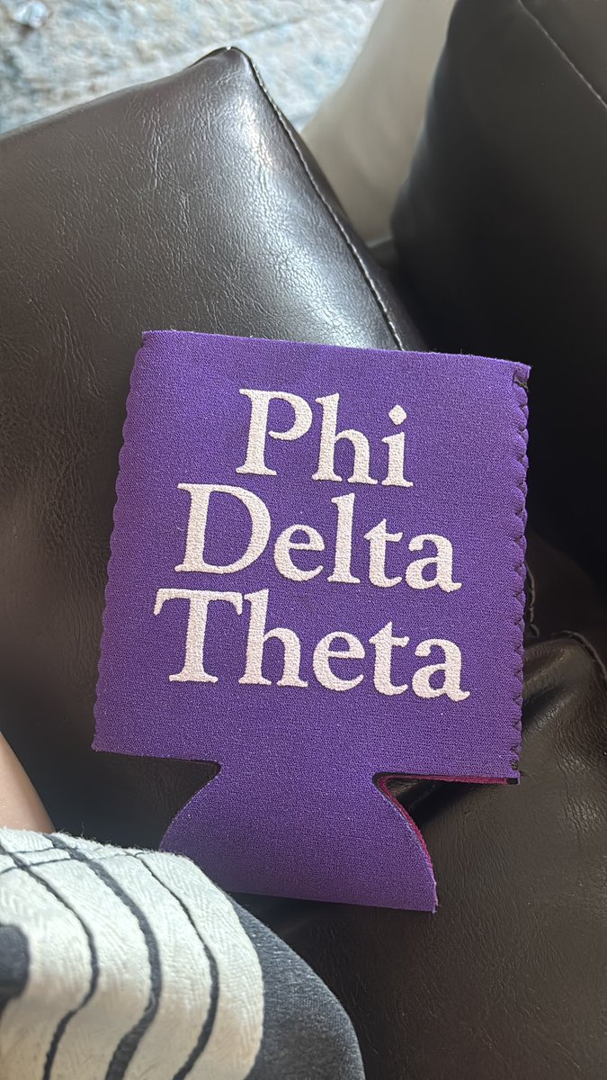 Sandy Cheeks tweet media