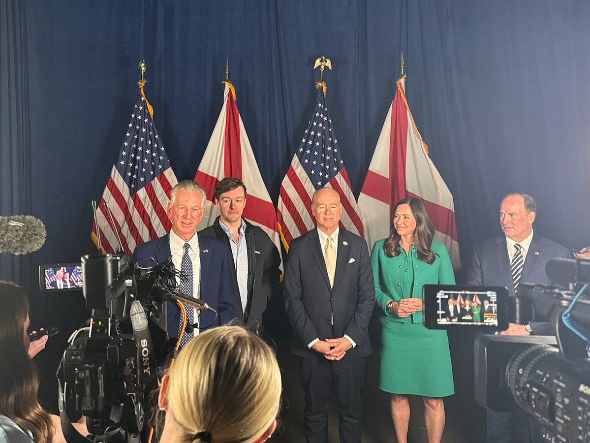 Coach Tommy Tuberville tweet media