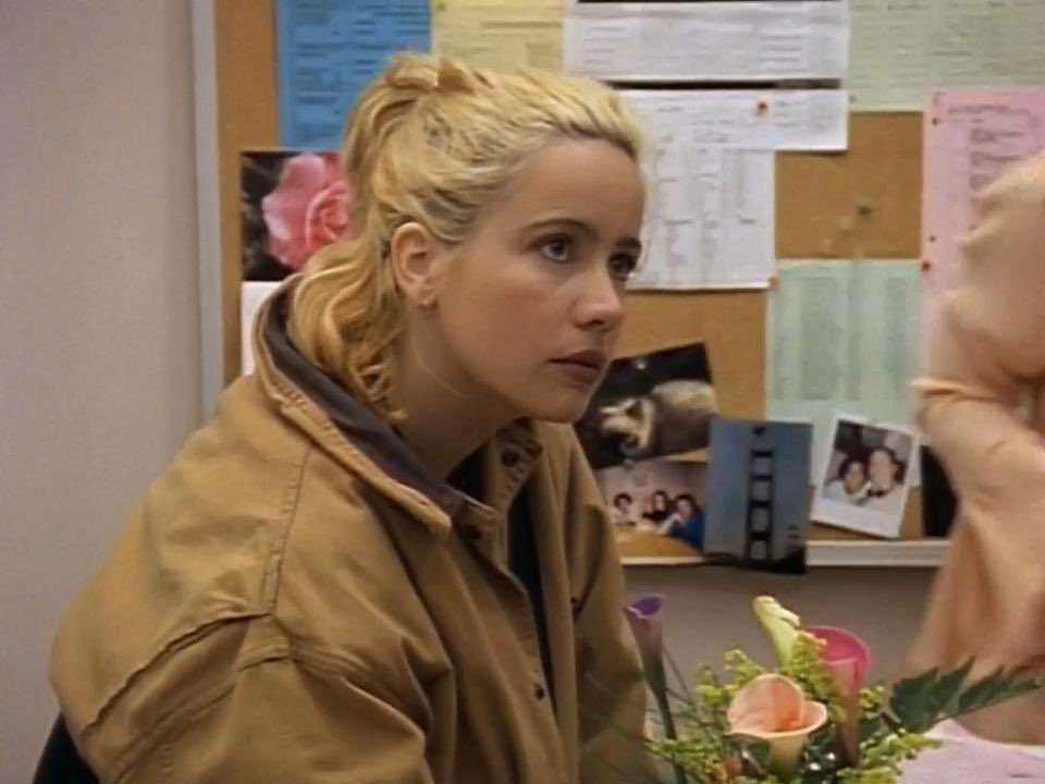 hideous replica tweet media