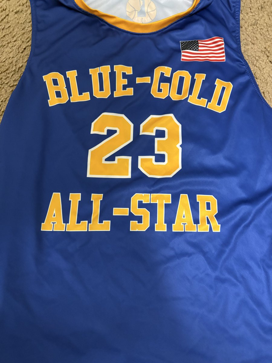 AM1rRobertson's tweet photo. -1st team all-conference 🥇✅
-DIBCA TOP 15✅
-All state honorable mention ✅
-TOP 8 In The state scoring ✅
-BLUE/GOLD ✅

ALL GLORY TO GOD✝️!!! BLESSED🙏🏾 https://t.co/q3oBoR1g7l