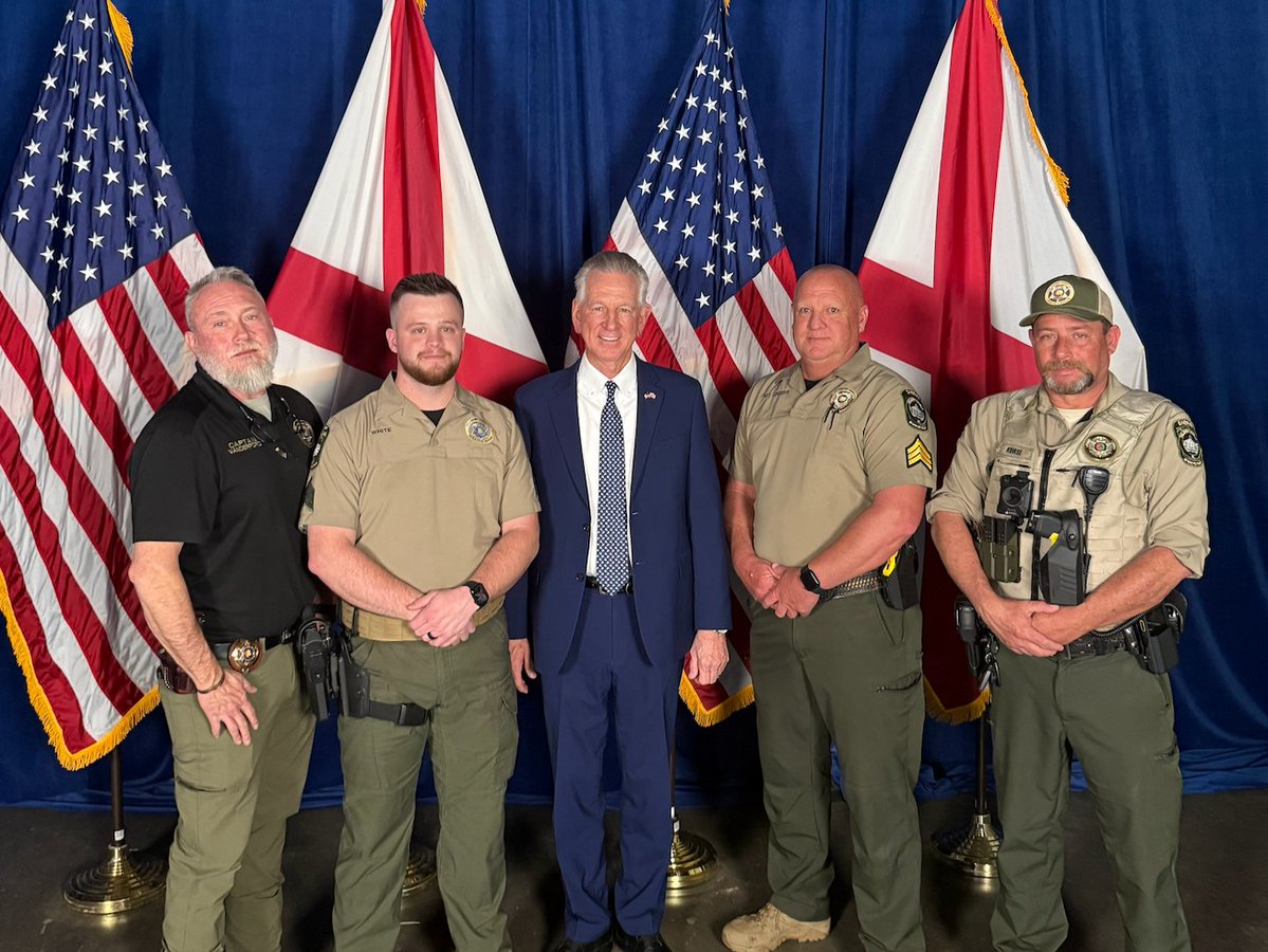 Coach Tommy Tuberville tweet media