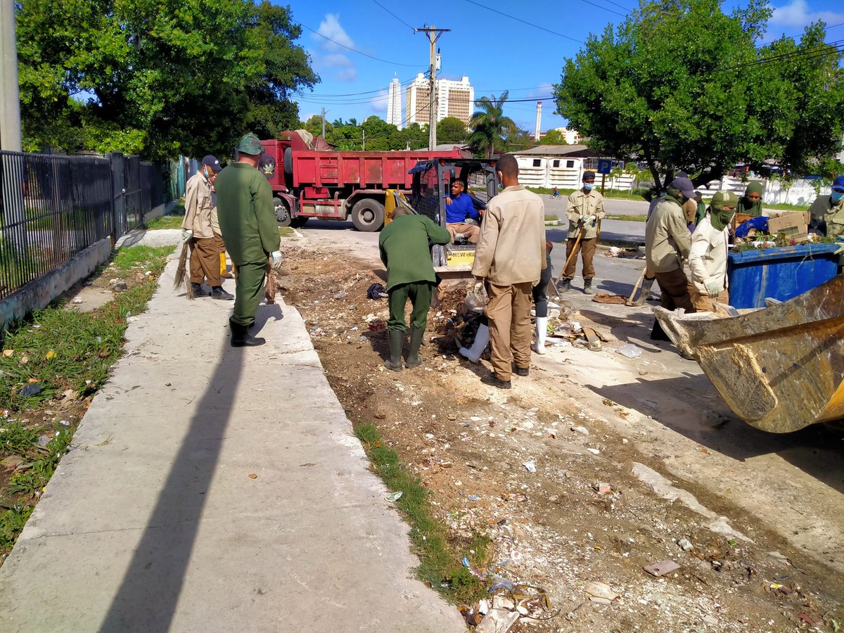 Elena Luis tweet media