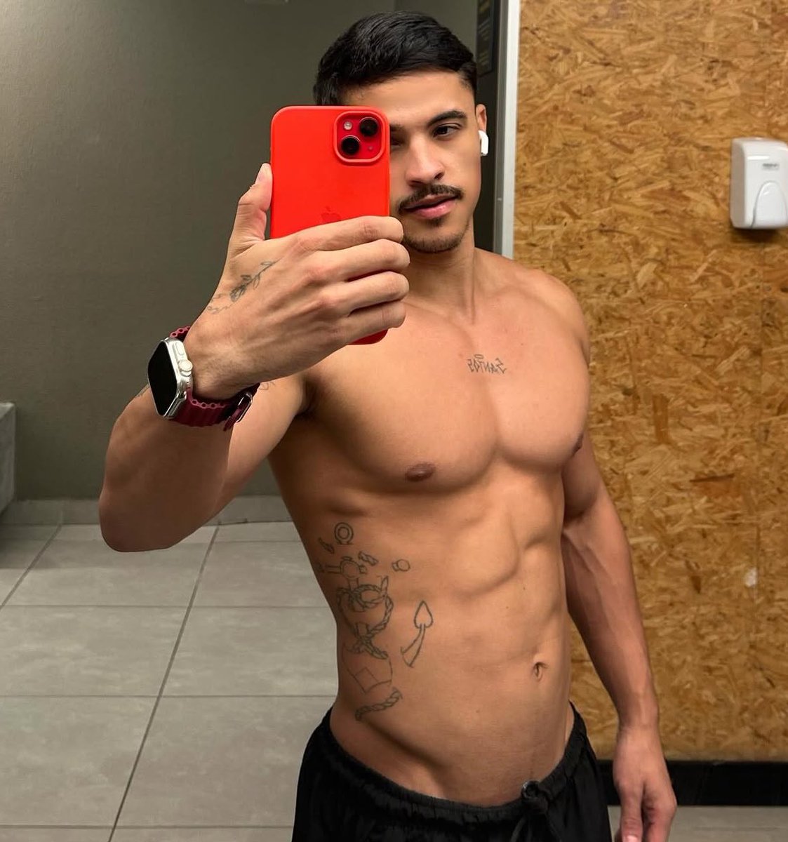 NG50 GIFS tweet media