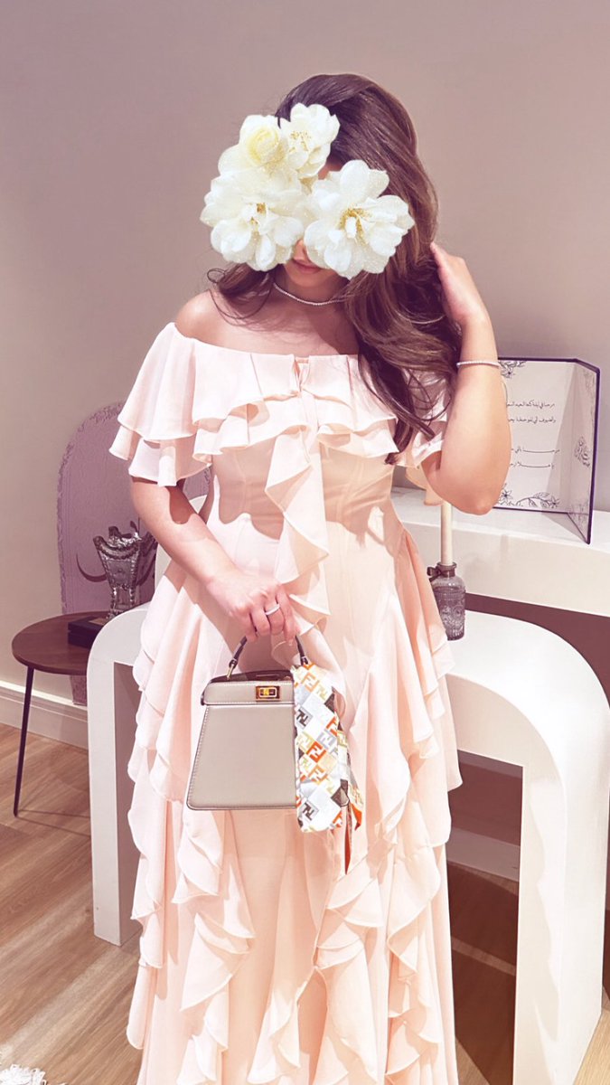hellououuu's tweet photo. عيدكم مبارك🤍 https://t.co/co0x8oT8LC