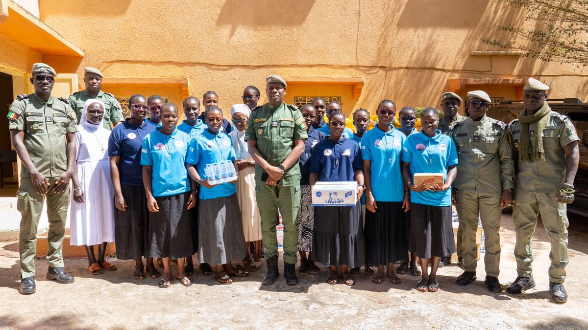 Douanes sénégalaises tweet media